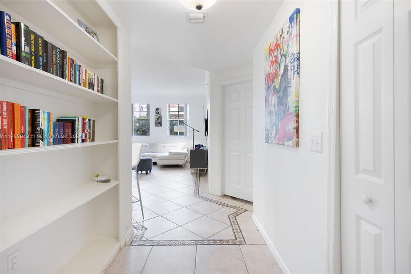 Picture of 3105 NE 184Th St # 7103, Aventura FL 33160