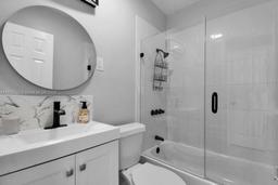 Picture of 585 NW 51St St, Miami, FL 33127