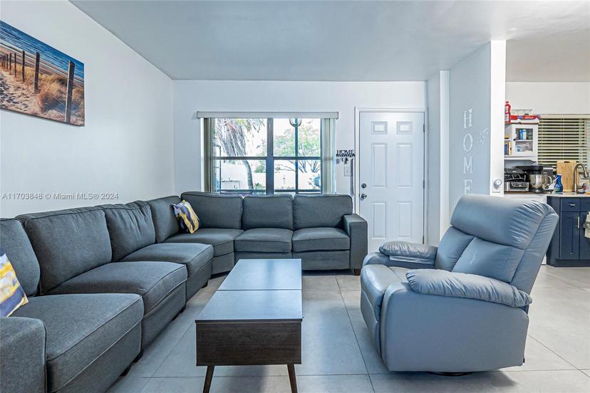 Picture of 1425 Arthur St # 116B, Hollywood FL 33020