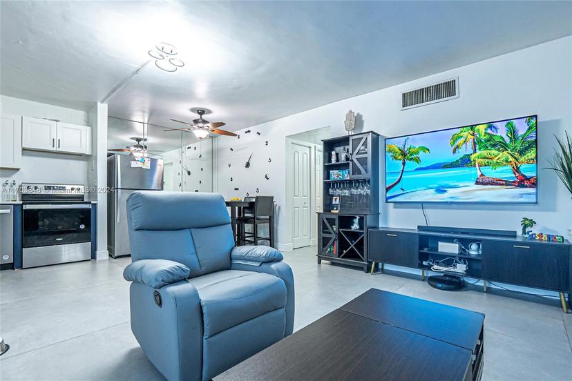 Picture of 1425 Arthur St # 116B, Hollywood FL 33020