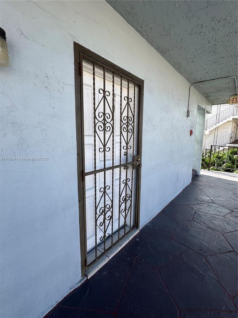 Picture of 6070 W 19Th Ave # 201, Hialeah FL 33012