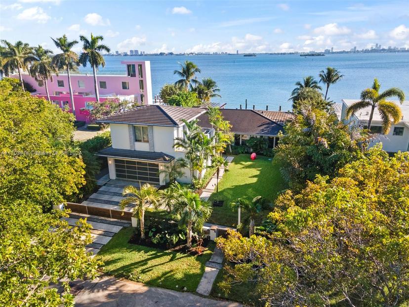 Picture of 9301 N Bayshore Dr, Miami Shores FL 33138