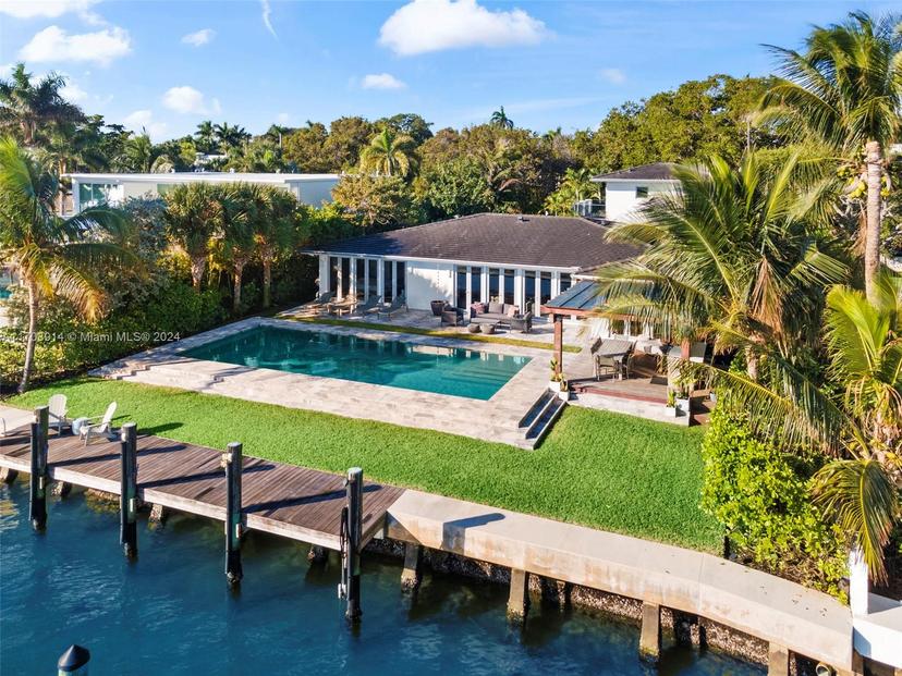 Picture of 9301 N Bayshore Dr, Miami Shores FL 33138