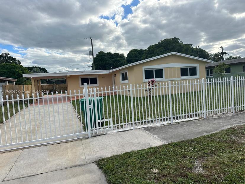 Picture of 1060 NW 179Th St, Miami Gardens FL 33169