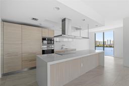 Picture of 17111 Biscayne Blvd # 1210, North Miami Beach, FL 33160