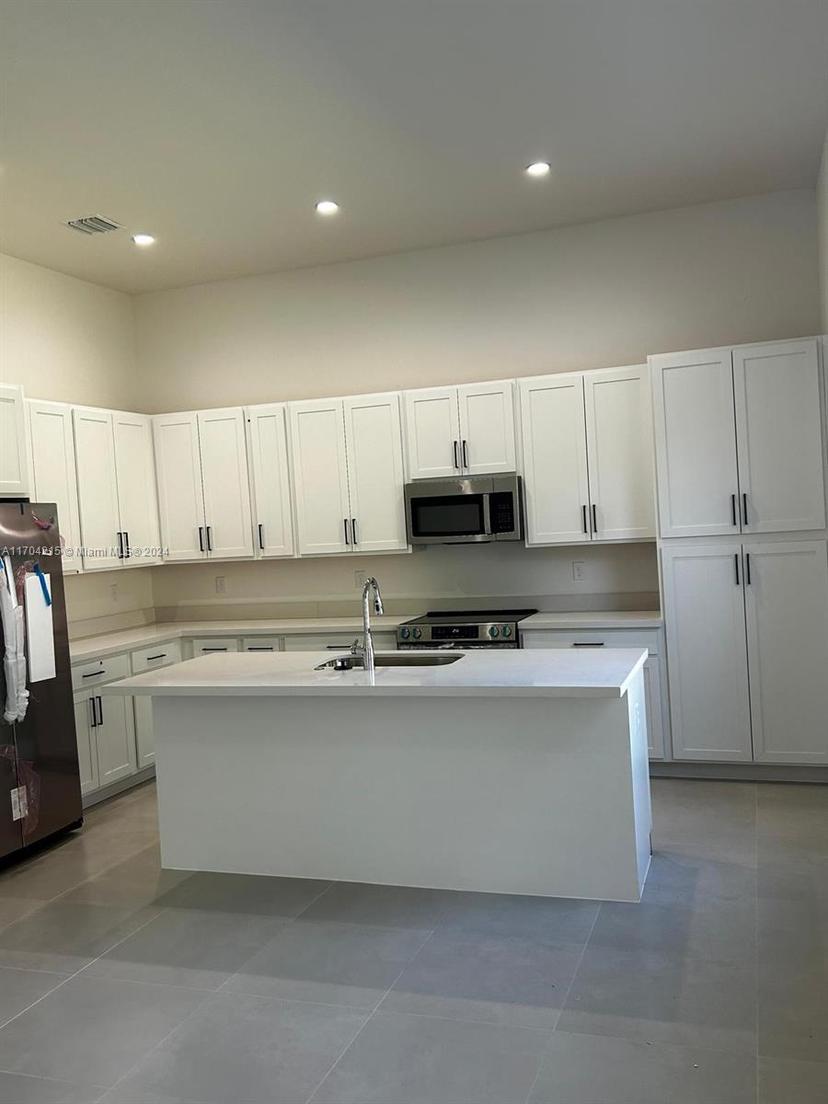 Picture of 14415 SW SW 13Th Ter, Miami FL 33184