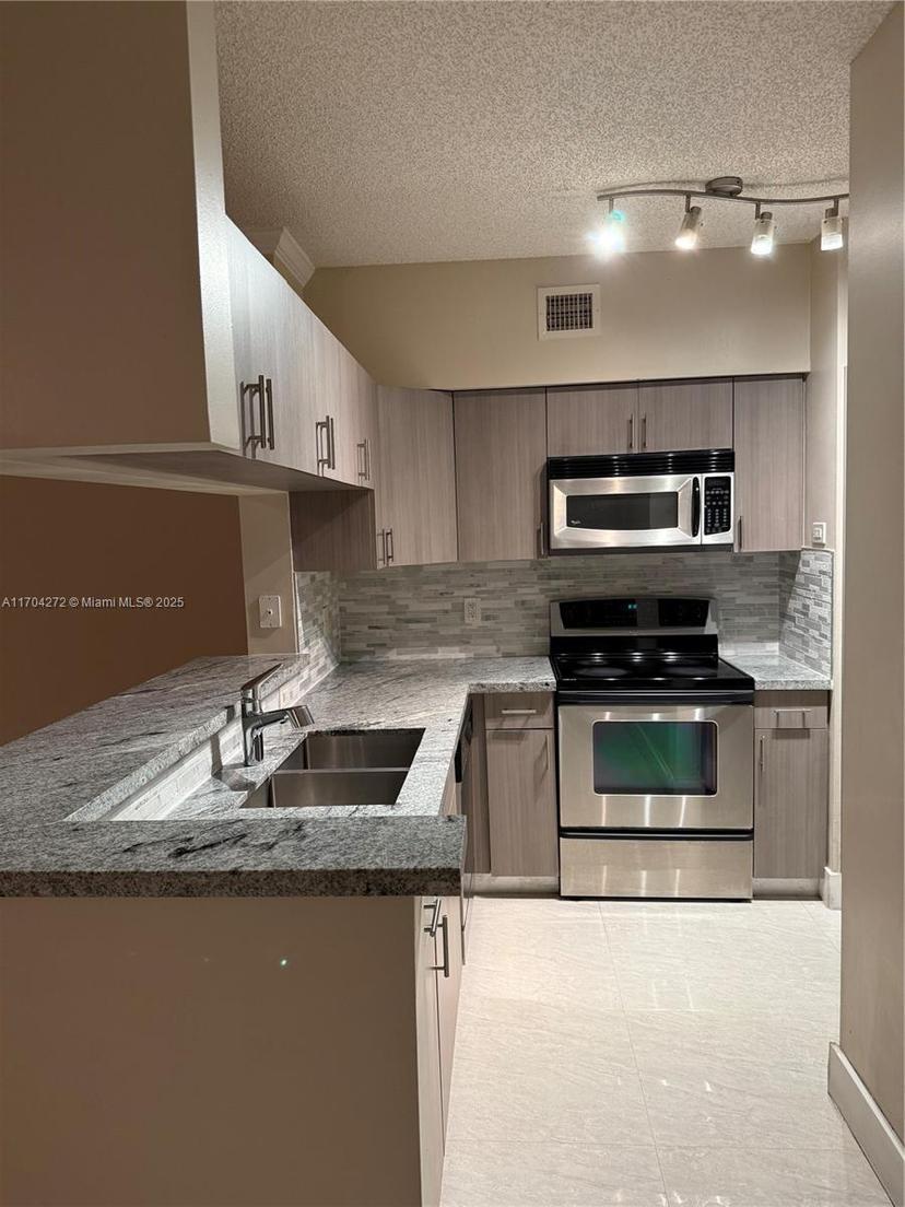 Picture of 17150 N Bay Rd # 2102, Sunny Isles Beach FL 33160