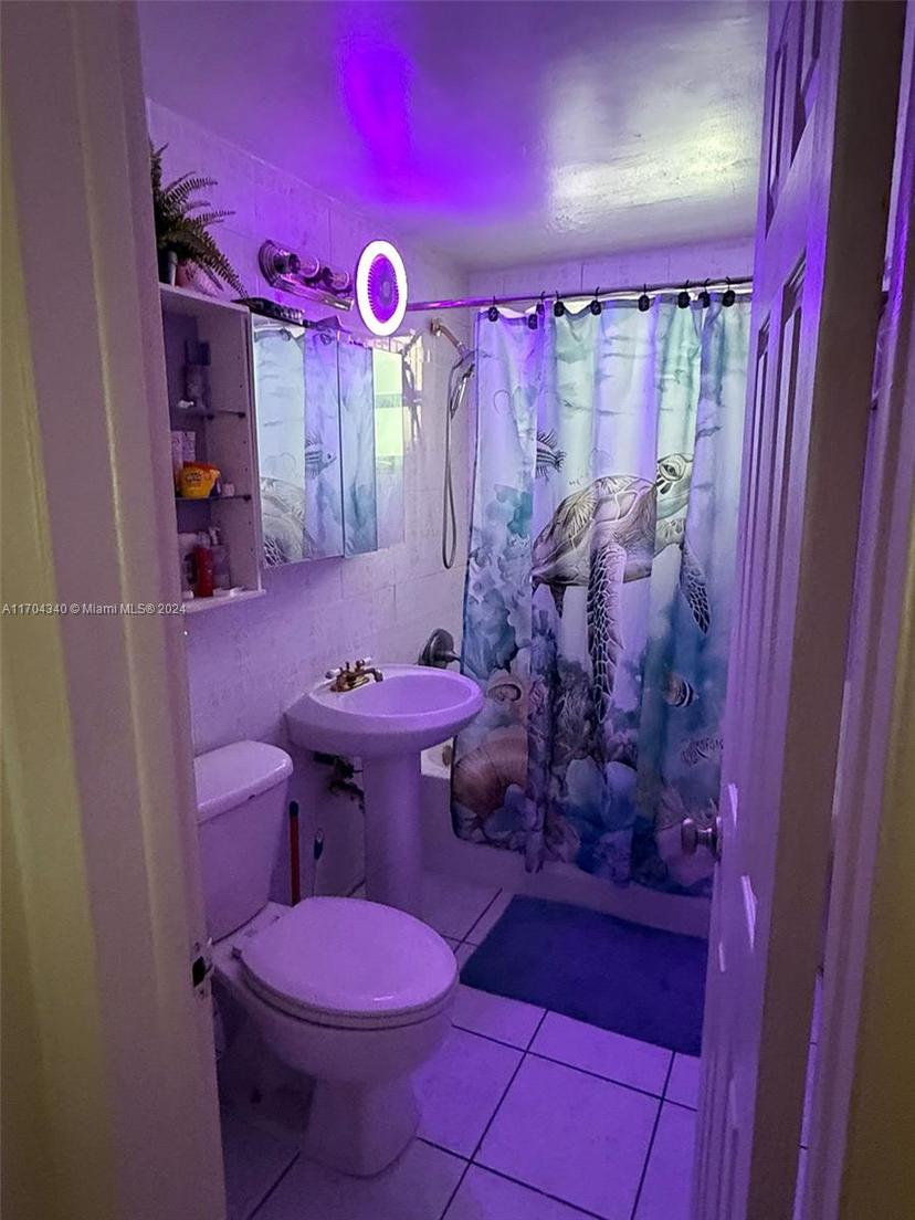 Picture of 4201 Indian Creek Dr # 5, Miami Beach FL 33140