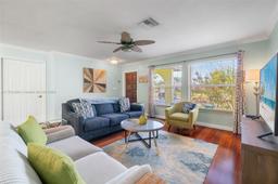 Picture of 573 N 108Th Ave, Naples, FL 34108