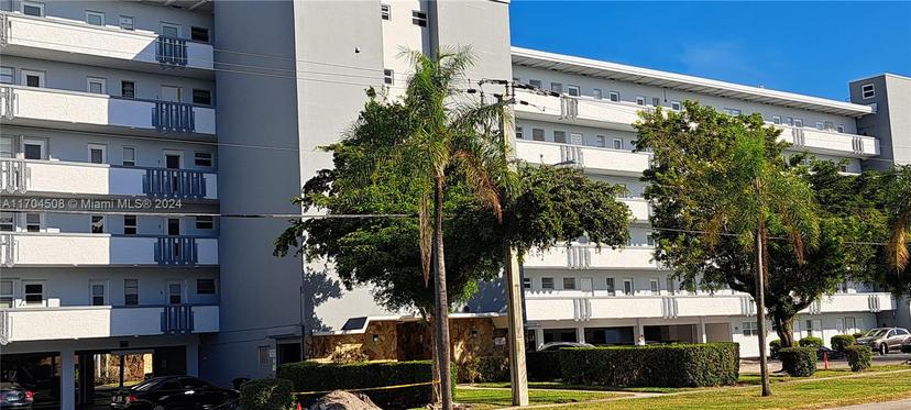 Picture of 1425 Atlantic Shores Blvd # 307, Hallandale Beach FL 33009