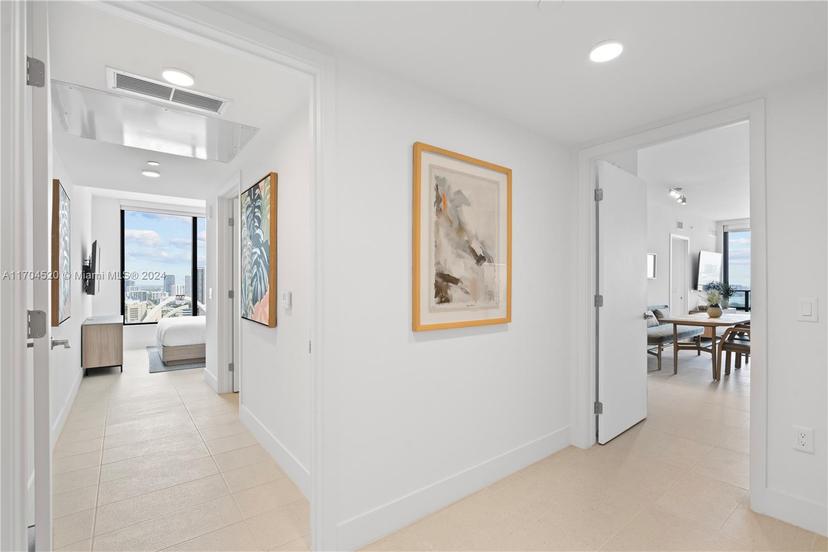 Picture of 601 NE 1St Ave # 2415, Miami FL 33132