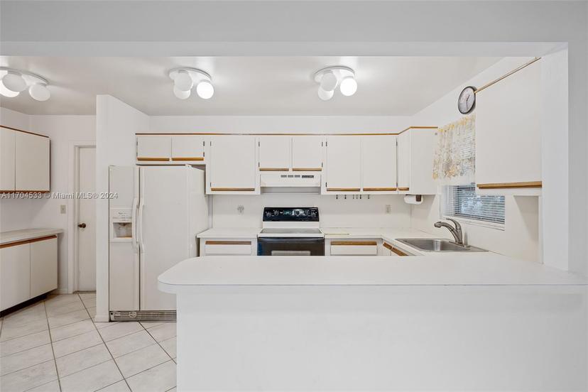 Picture of 2269 Nova Village Drive, Davie FL 33317