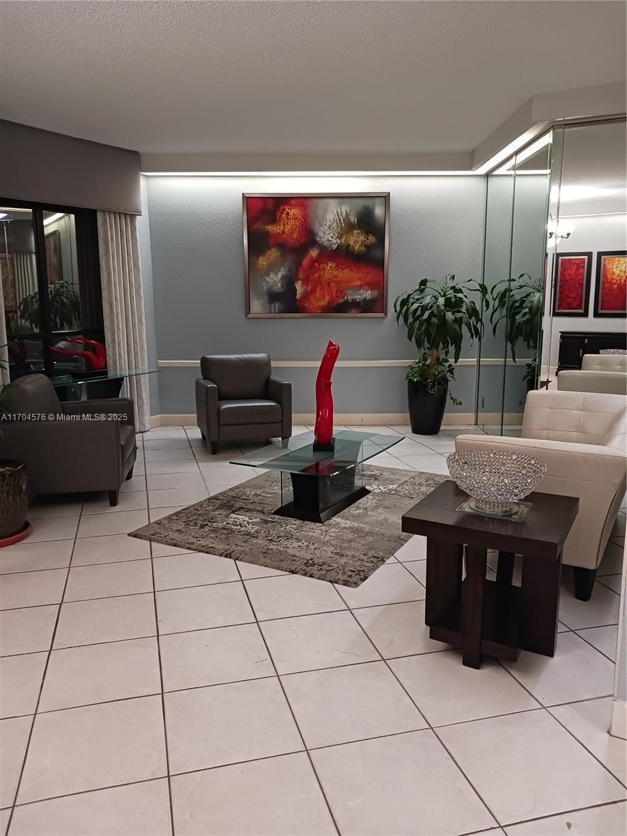 Picture of 1000 St Charles Pl # 615, Pembroke Pines, FL 33026