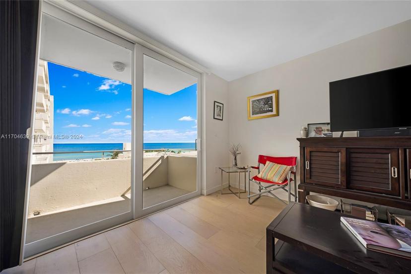 Picture of 465 Ocean Dr # 706, Miami Beach FL 33139