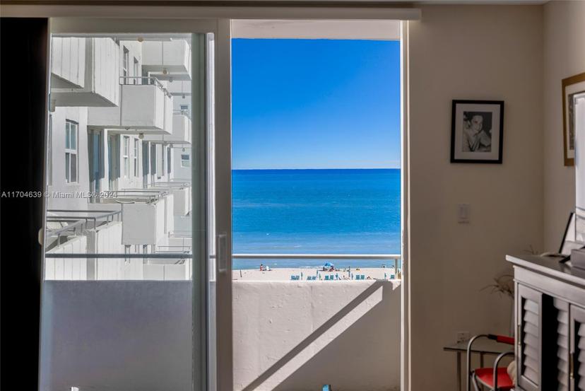 Picture of 465 Ocean Dr # 706, Miami Beach FL 33139