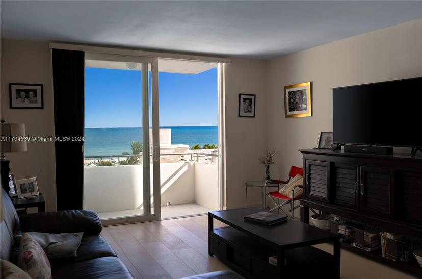 Picture of 465 Ocean Dr # 706, Miami Beach FL 33139