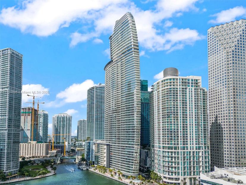 Picture of 300 Biscayne Blvd Way # 3708, Miami FL 33131