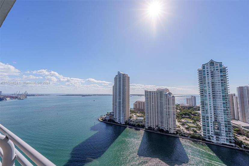 Picture of 335 S Biscayne Blvd # 3005, Miami FL 33131