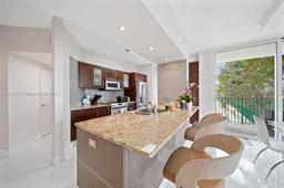 Picture of 19900 E Country Club Dr # 610, Aventura, FL 33180