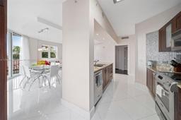 Picture of 19900 E Country Club Dr # 610, Aventura, FL 33180