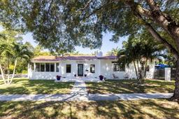 Picture of 761 NE 77Th St, Miami, FL 33138