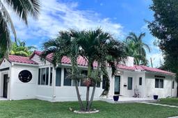 Picture of 761 NE 77Th St, Miami, FL 33138