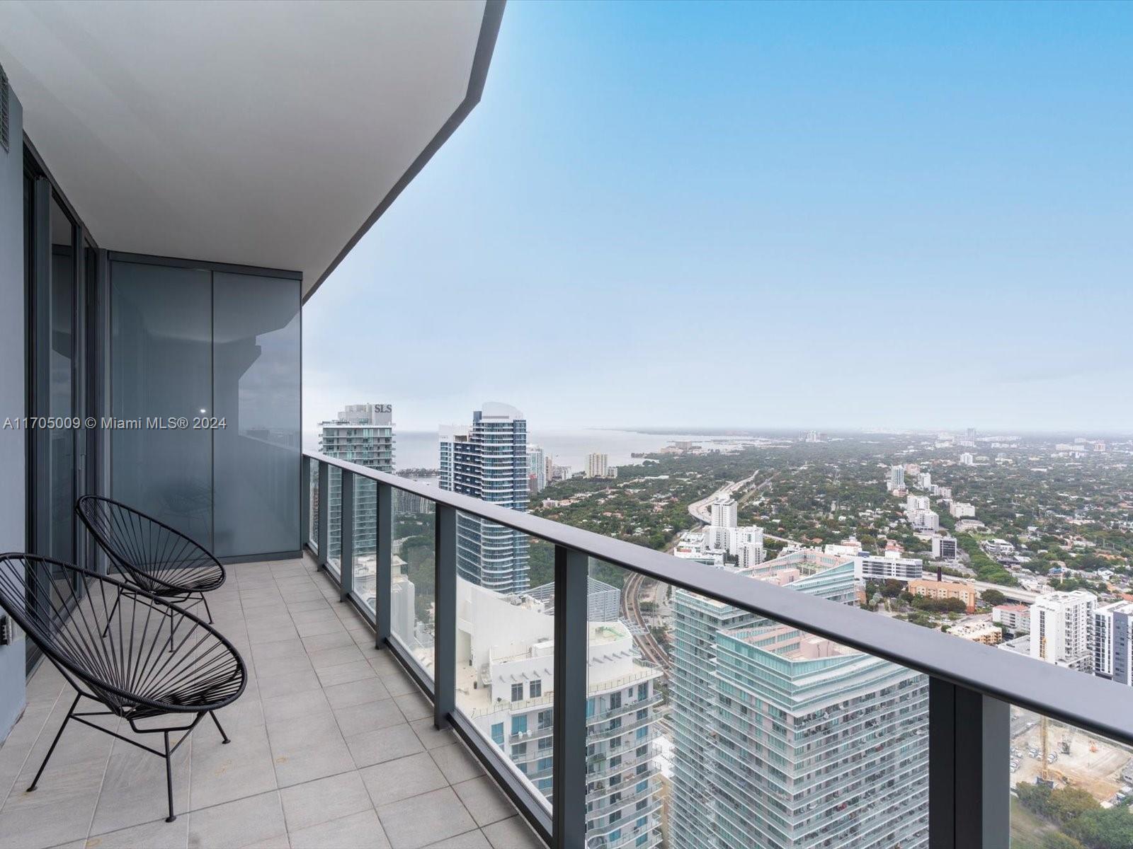Picture of 1000 Brickell Plz, Miami, FL 33131