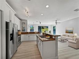 Picture of 5606 NW 122Nd Ter, Coral Springs, FL 33076