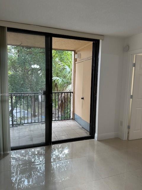 Picture of 14201 N Kendall Dr # 309D, Miami FL 33186