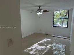 Picture of 14201 N Kendall Dr # 309D, Miami, FL 33186