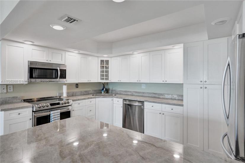 Picture of 1410 S Ocean Dr # 904, Hollywood FL 33019
