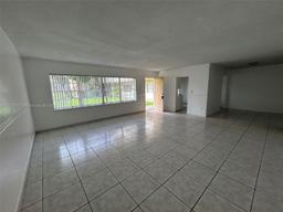 Picture of 11855 NE 19Th Dr # 8, North Miami, FL 33181