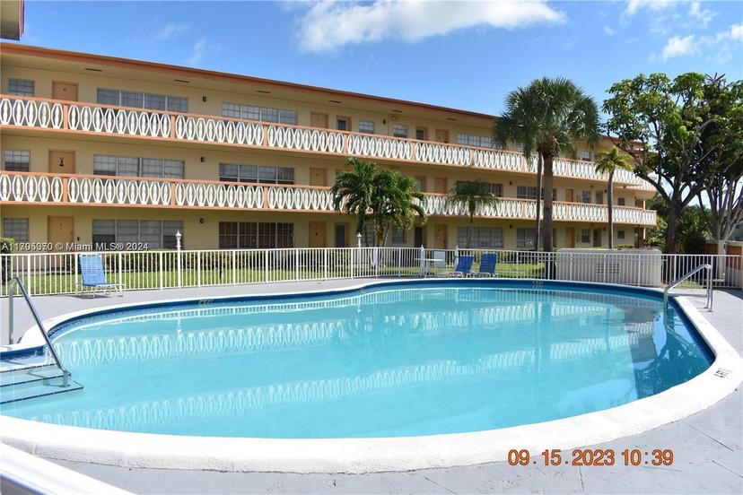 Picture of 11855 NE 19Th Dr # 8, North Miami FL 33181