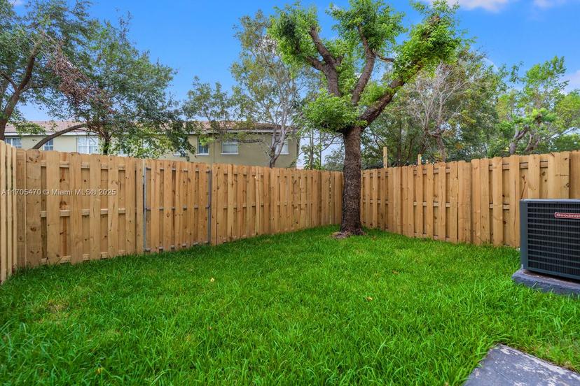 Picture of 1460 SE 26 Ave, Homestead FL 33035
