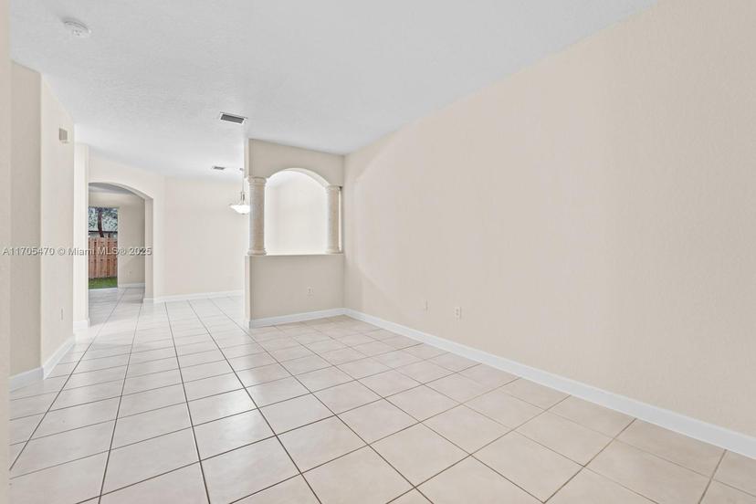 Picture of 1460 SE 26 Ave, Homestead FL 33035