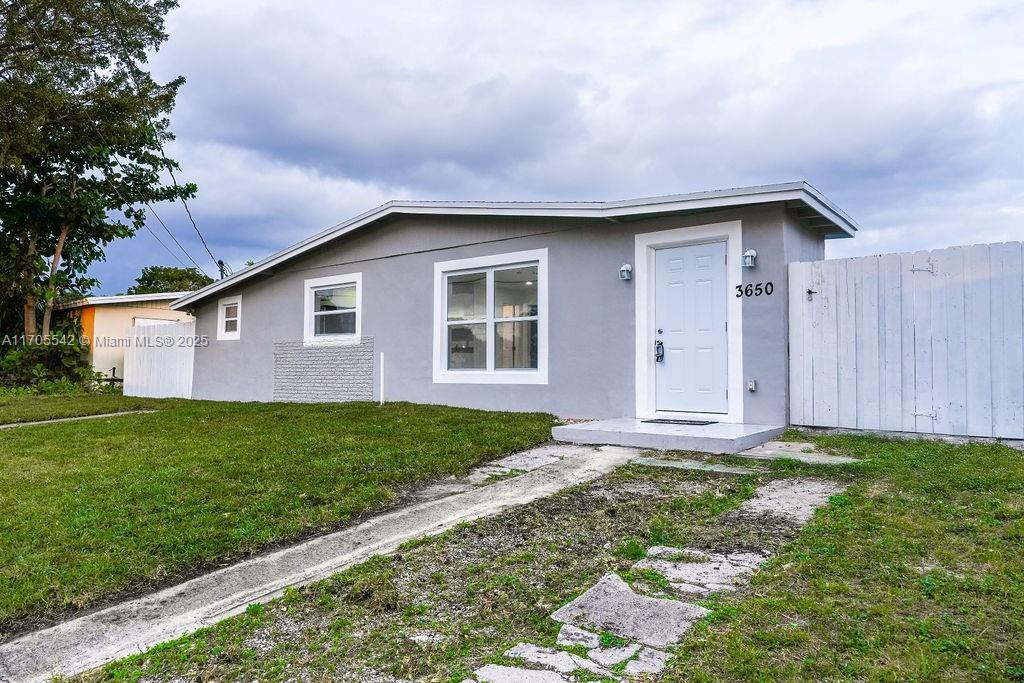 Picture of 3650 SW 55Th Ave, Davie, FL 33314