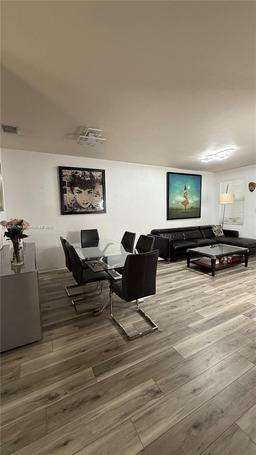 Picture of 10862 NW 78Th Ter # 10862, Doral, FL 33178