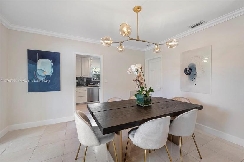 Picture of 5371 N Bay Rd, Miami Beach FL 33140