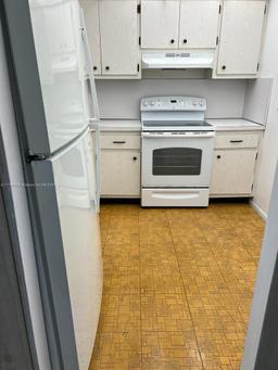 Picture of 15600 NW 7Th Ave # 821, Miami, FL 33169