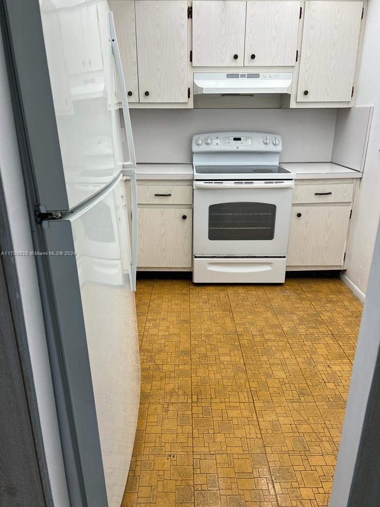 Picture of 15600 NW 7Th Ave # 821, Miami FL 33169