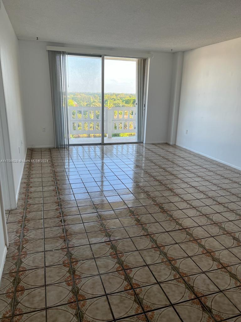 Picture of 15600 NW 7Th Ave # 821, Miami FL 33169