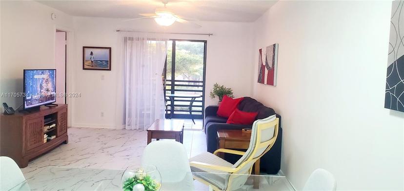 Picture of 10304 Sunrise Lakes Blvd # 211, Sunrise FL 33322