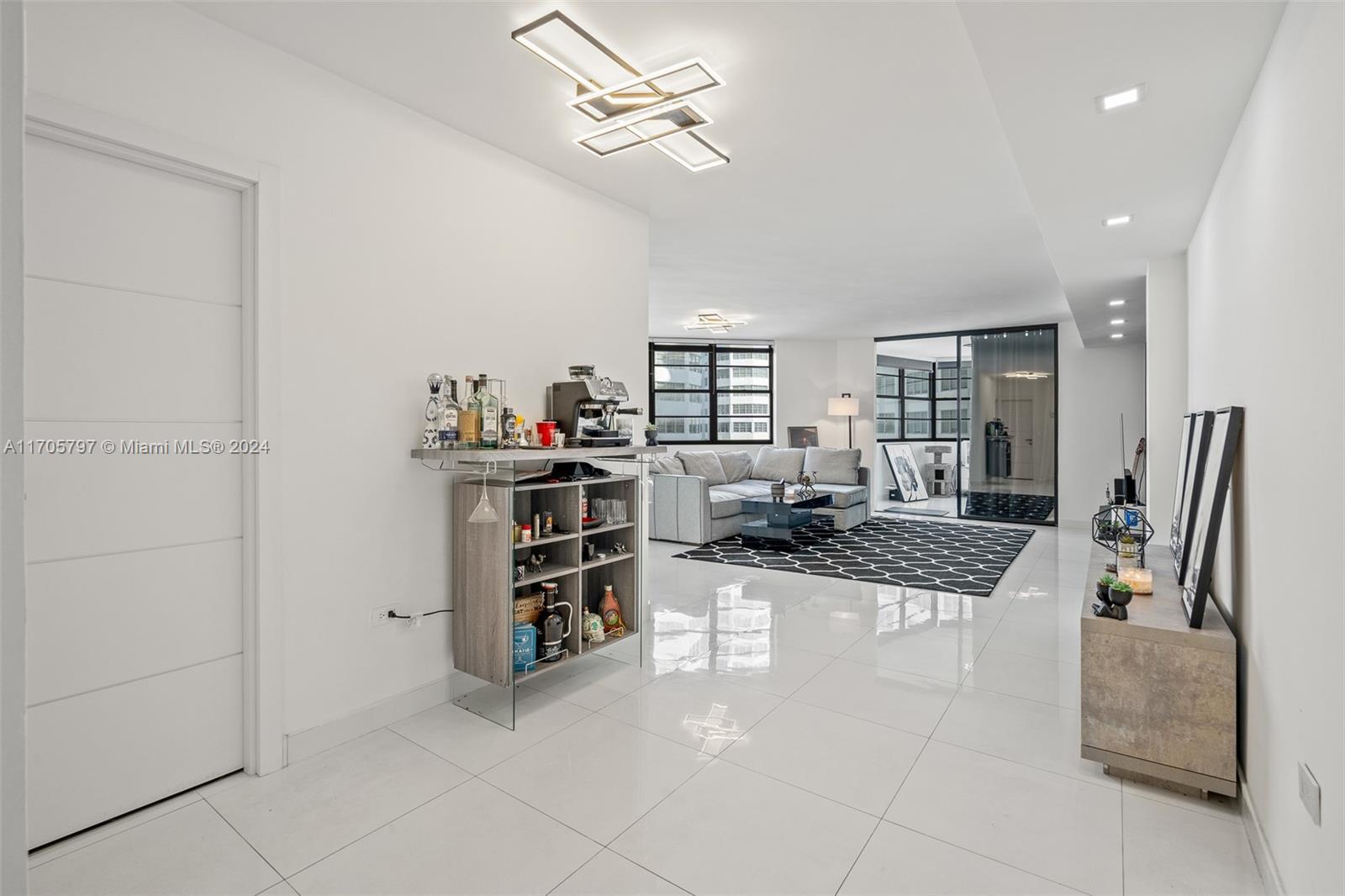 Picture of 999 Brickell Bay Dr # 705, Miami, FL 33131