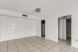 Picture of 6701 NW 169Th St # B207, Hialeah, FL 33015