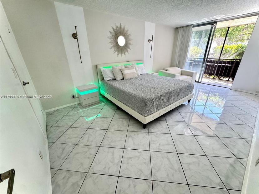Picture of 2101 Atlantic Shores Blvd # 108, Hallandale Beach FL 33009