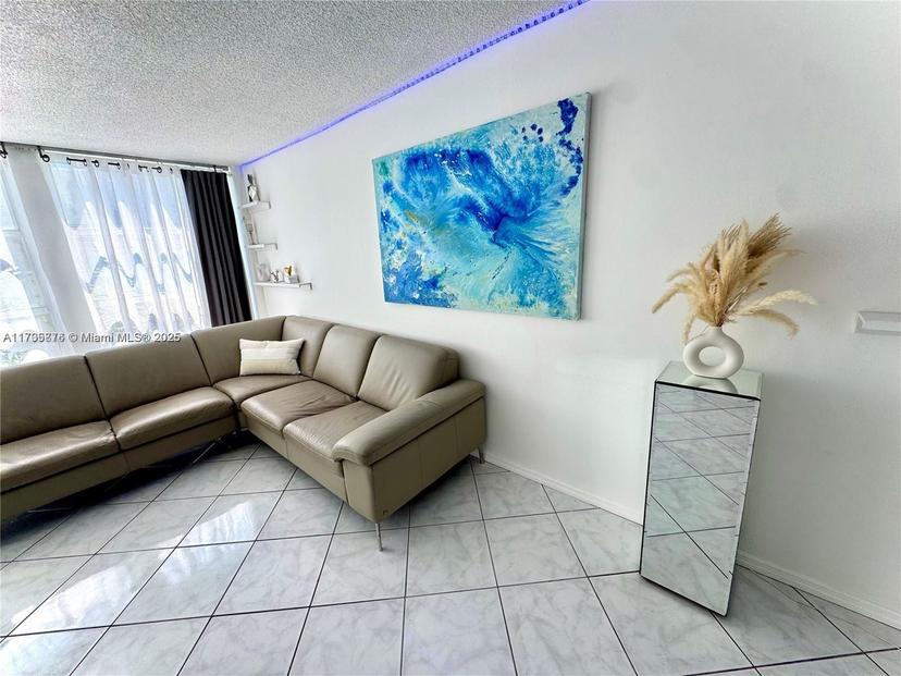 Picture of 2101 Atlantic Shores Blvd # 108, Hallandale Beach FL 33009