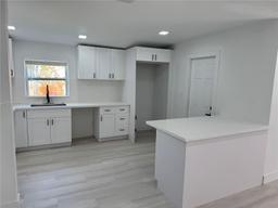 Picture of 921 NW 35Th Ter, Lauderhill, FL 33311