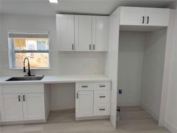 Picture of 921 NW 35Th Ter, Lauderhill, FL 33311