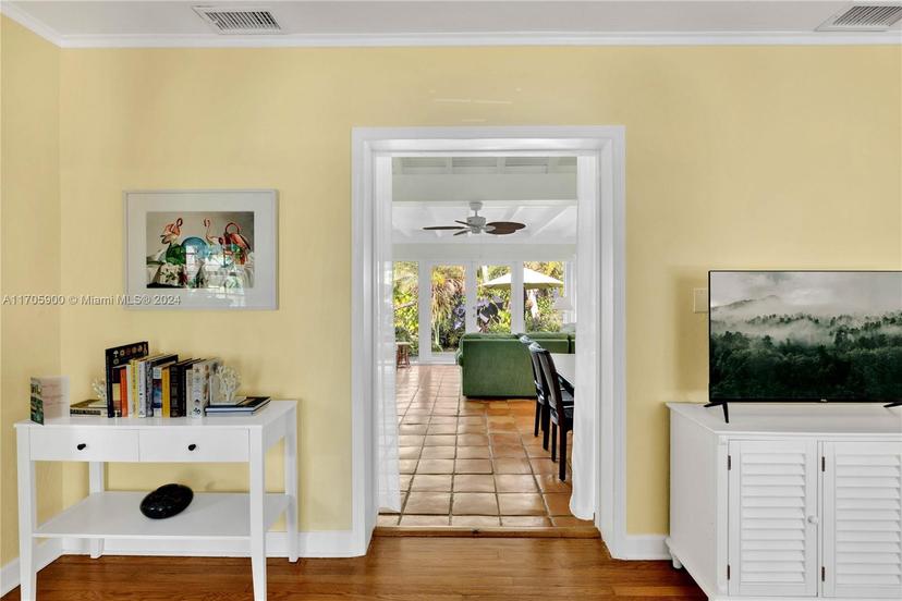 Picture of 137 NE 105 St, Miami Shores FL 33138