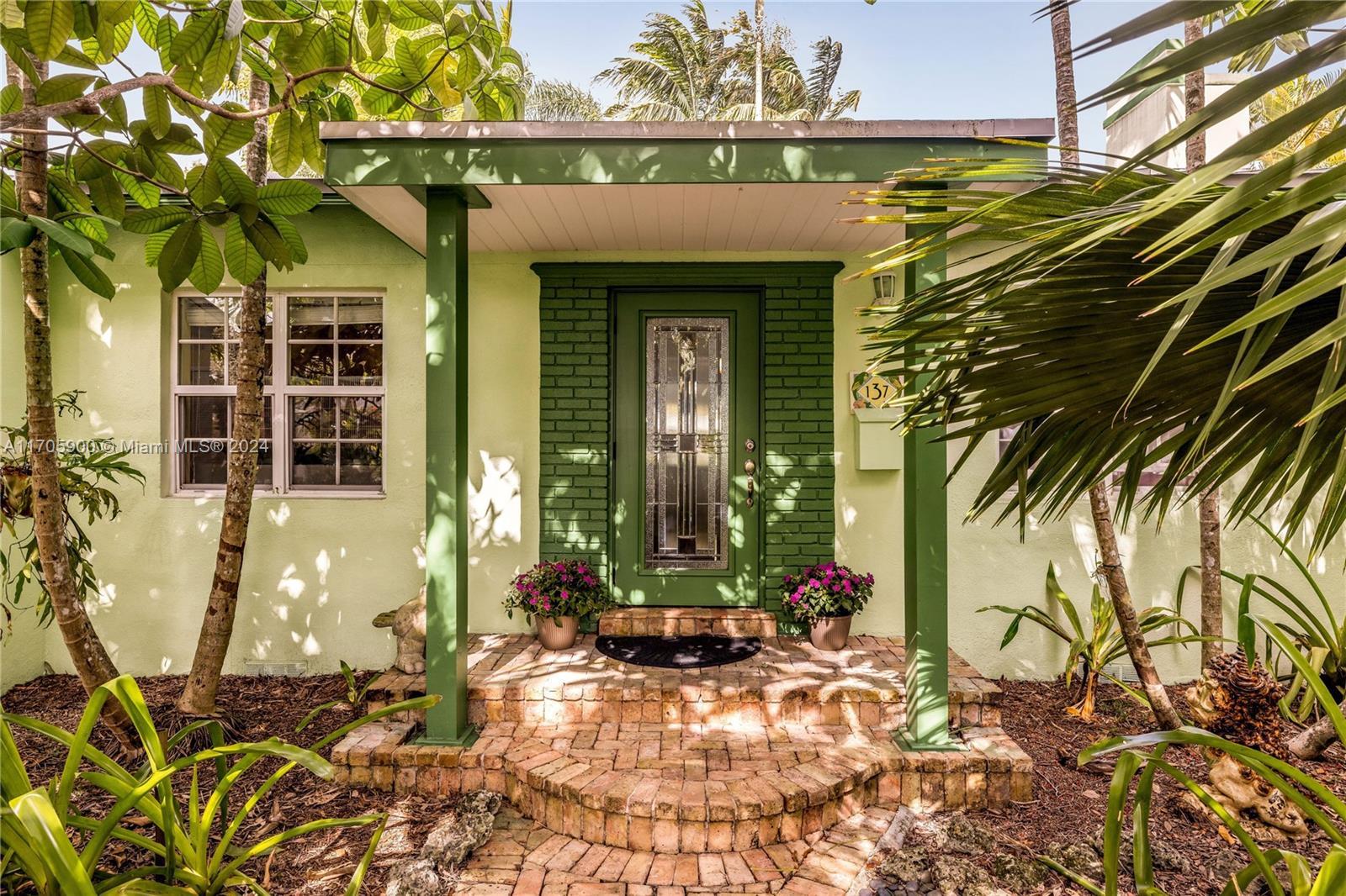 Picture of 137 NE 105 St, Miami Shores, FL 33138